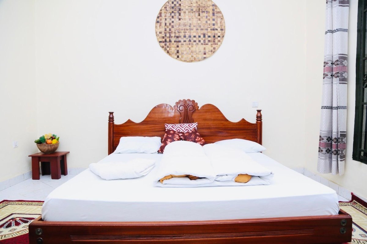 INTORE Room - Virunga Homestay Room