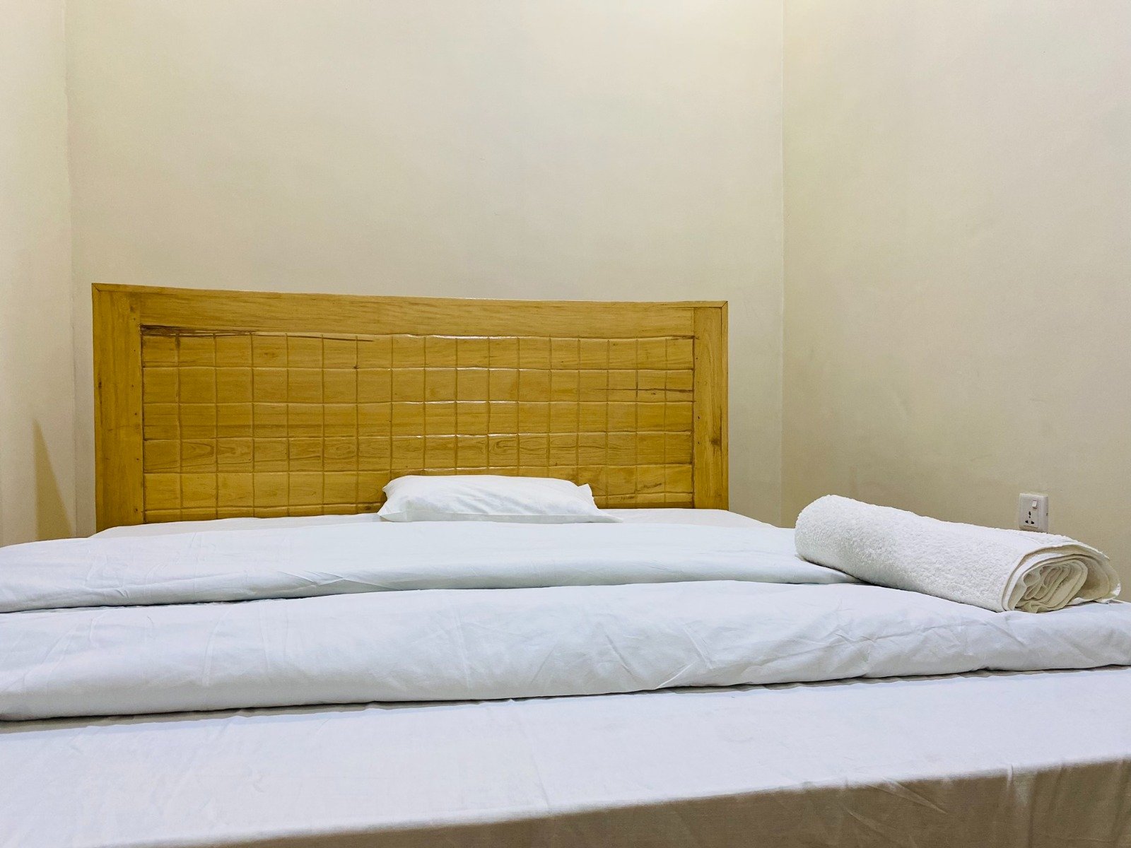INGAGI Room - Virunga Homestay Room